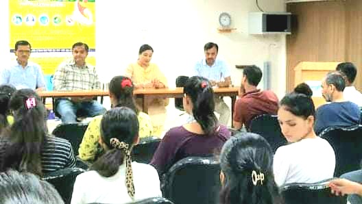 Organized 'TB Free India' awareness camp inside Vardhaman Spinning Mill